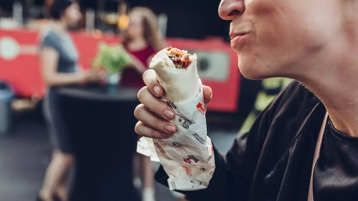 First Bite in unseren Burrito